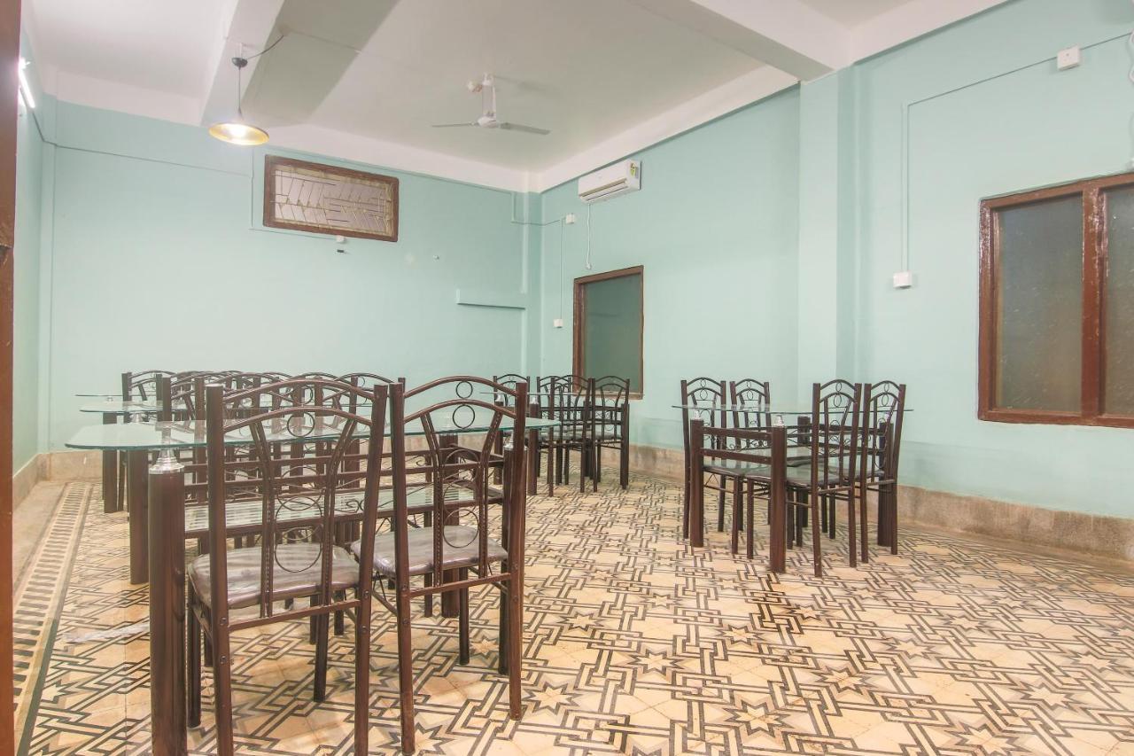 Oyo Indiraj Hotel Guwahati Exterior foto